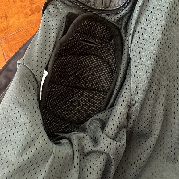 Mens Dainese Motorcycle Jacket Size 52 - Picture 12 of 13